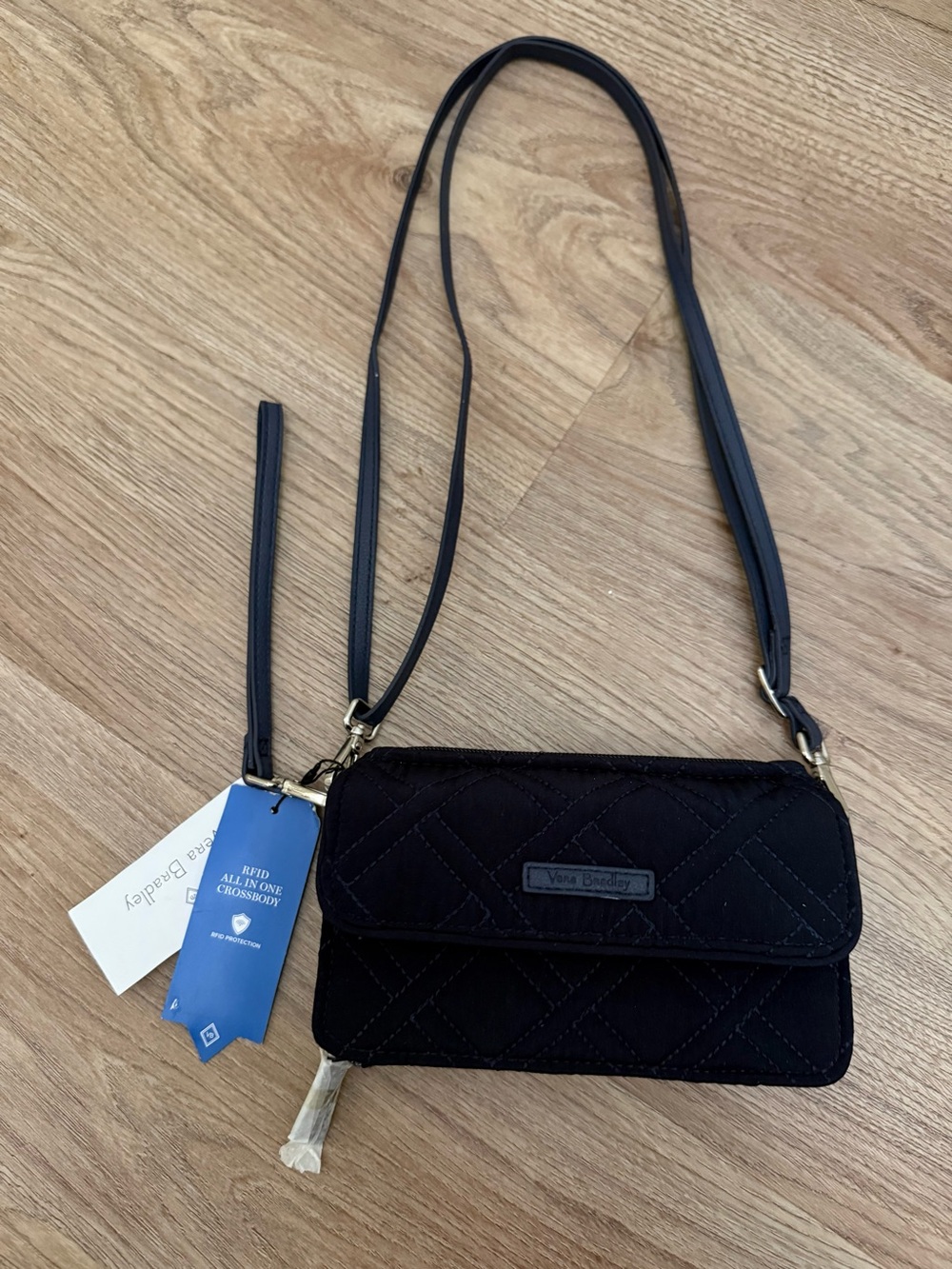 Vera Bradley RFID All-In-One Crossbody Wallet – NWT | Classic Navy